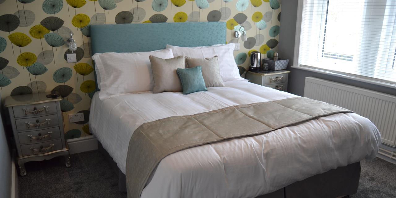 The Snooty Fox Warminster Hotel Ngoại thất bức ảnh